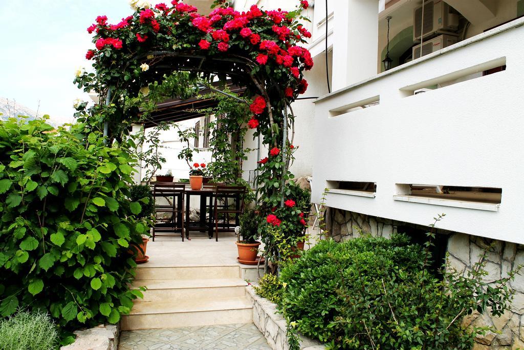 Apartments Frgacic Baska  Ruang foto