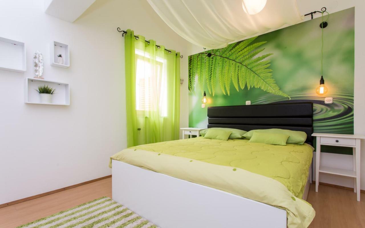 Apartments Frgacic Baska  Bagian luar foto
