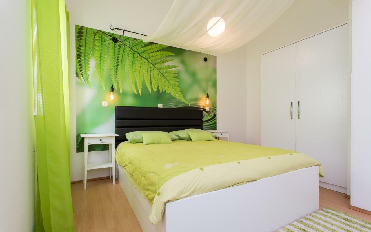 Apartments Frgacic Baska  Bagian luar foto